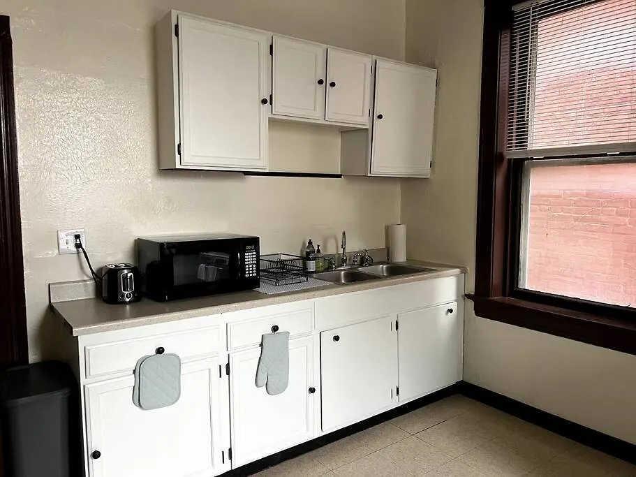 Charming Duplex On Quiet Street Apartment Saint Louis